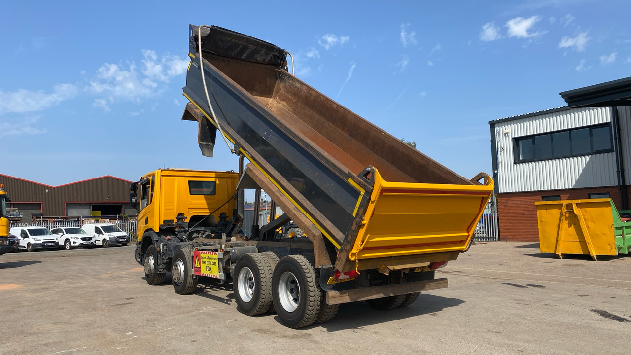 SCANIA P 410 - Tipper: picture 3 SCANIA P 410 - Tipper: picture 3