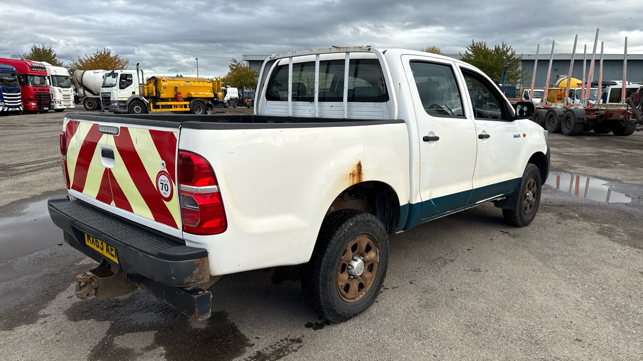 TOYOTA HILUX  2.5 D-4D 144PS - Pickup truck, Combi van: picture 4 TOYOTA HILUX  2.5 D-4D 144PS - Pickup truck, Combi van: picture 4