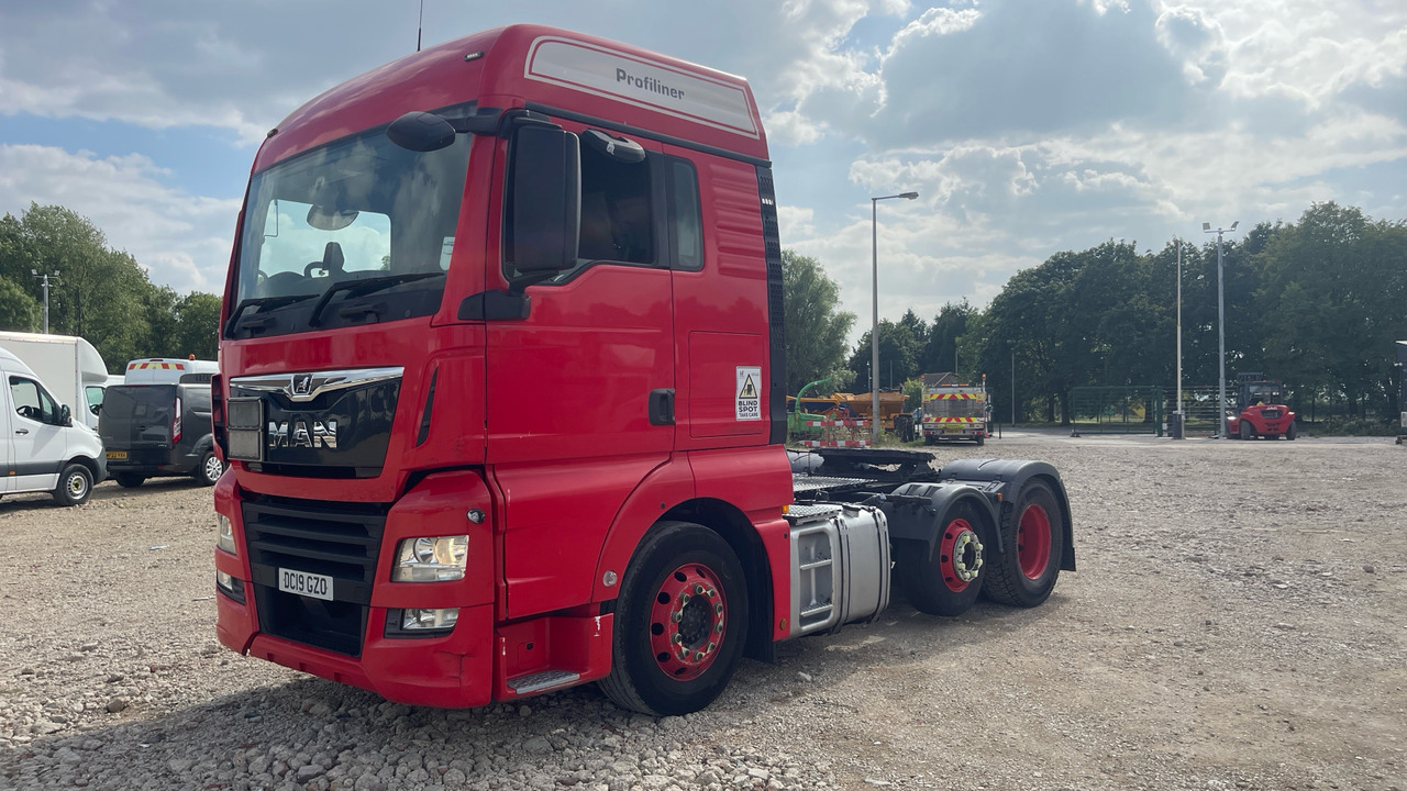 MAN TGX 24.460 - Tractor unit: picture 2 MAN TGX 24.460 - Tractor unit: picture 2