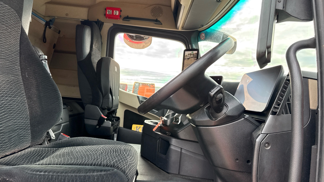 MERCEDES-BENZ ACTROS 2545 - Tractor unit: picture 5 MERCEDES-BENZ ACTROS 2545 - Tractor unit: picture 5