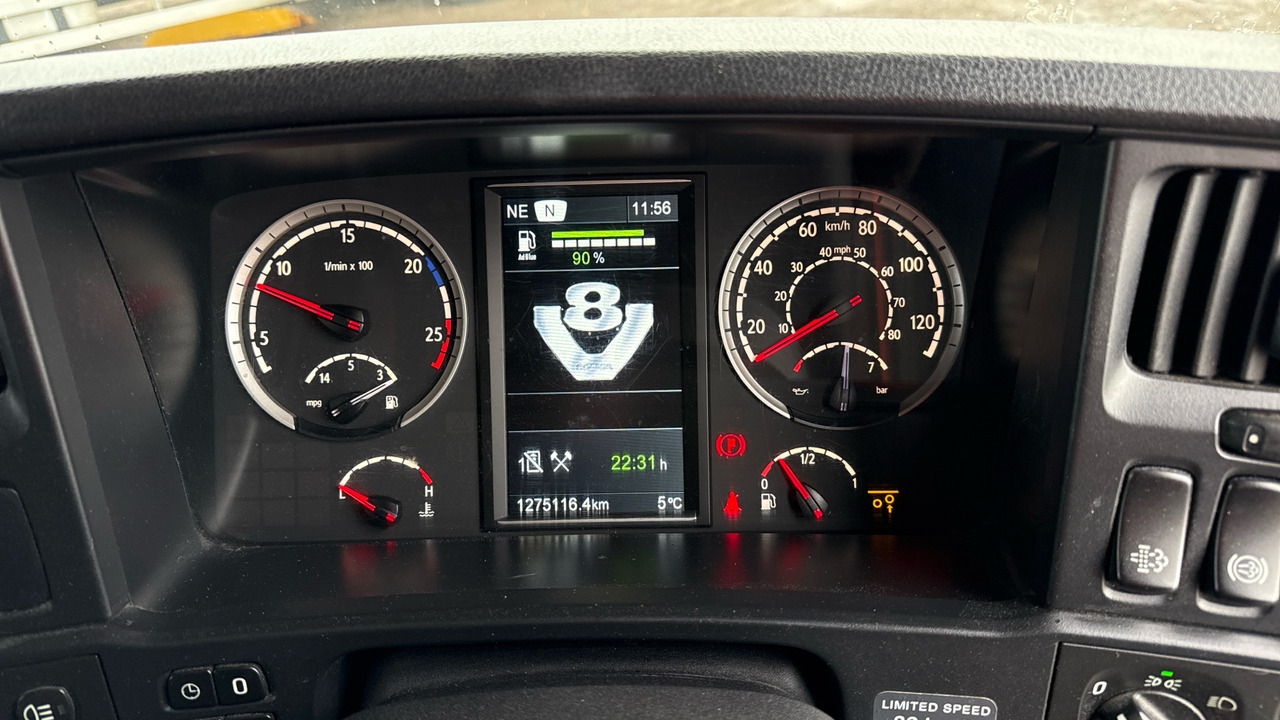 Tractor unit SCANIA R 520 V8: picture 6