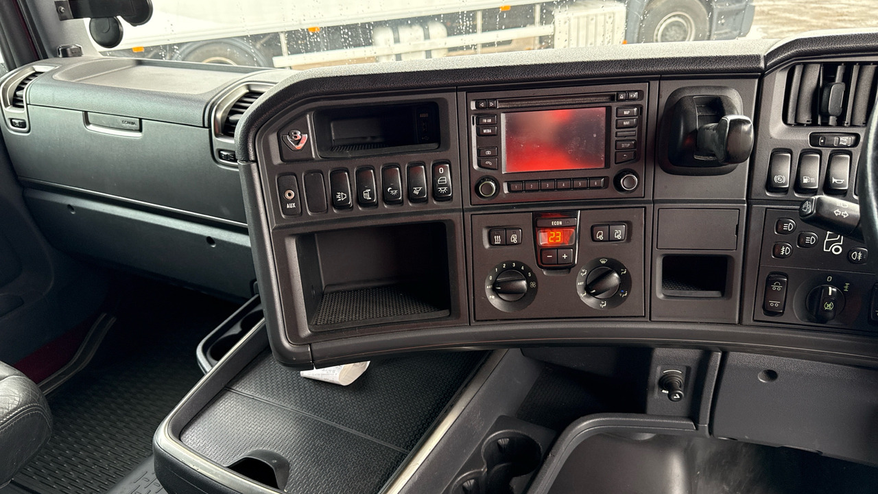 Tractor unit SCANIA R 520 V8: picture 7