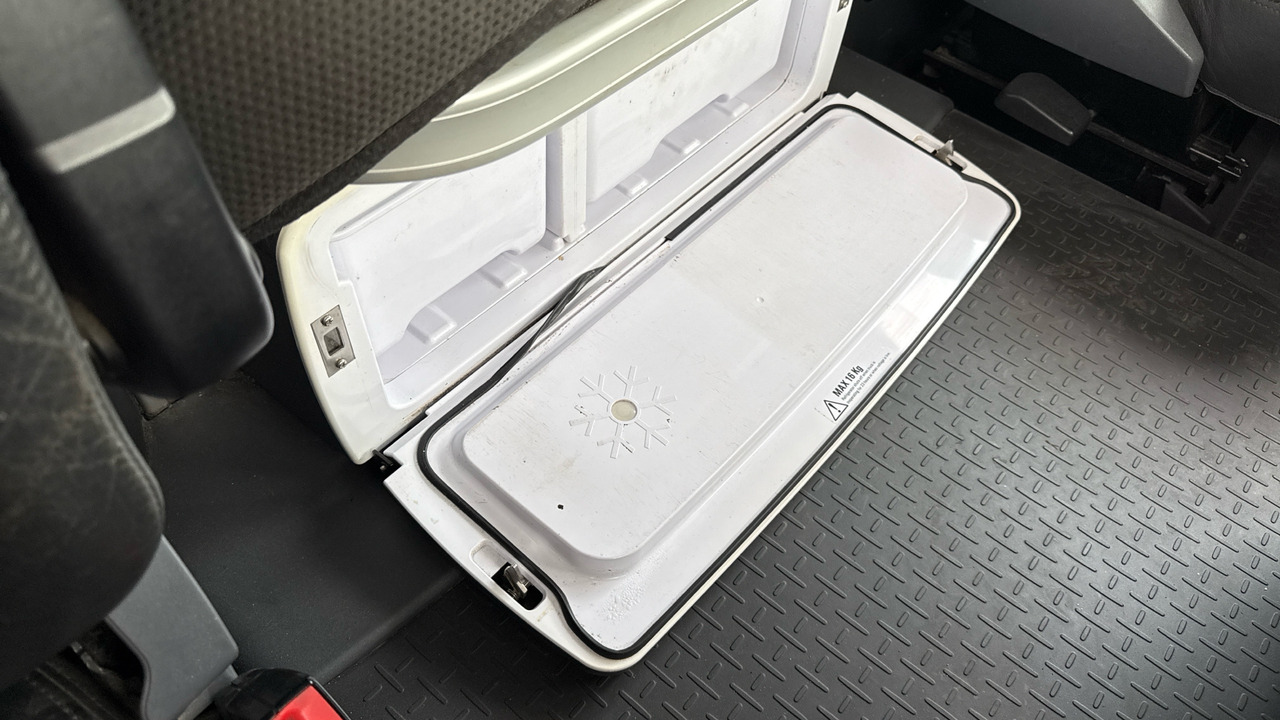 Tractor unit SCANIA R 520 V8: picture 15