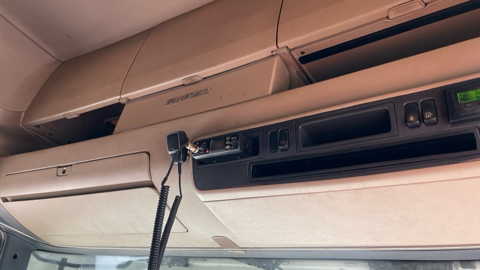 Tractor unit SCANIA R 580 V8: picture 12