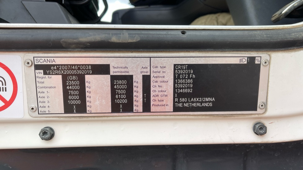 Tractor unit SCANIA R 580 V8: picture 7