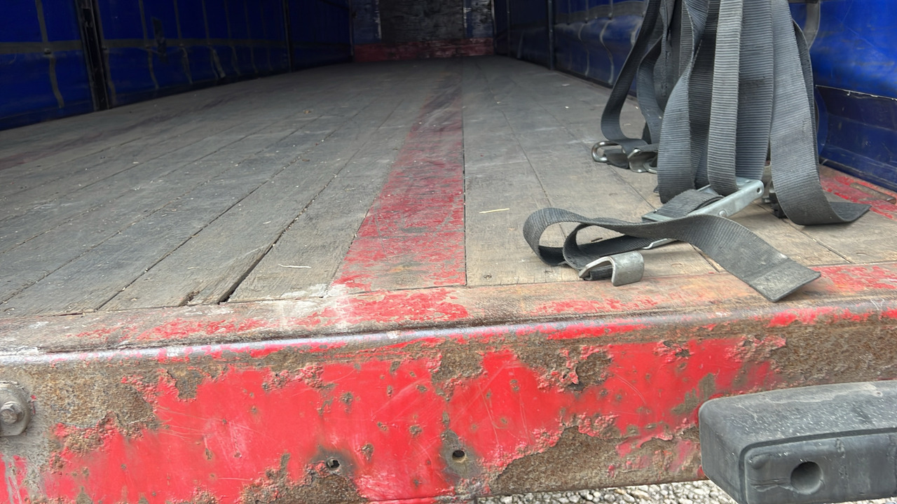SDC CURTAINSIDE - Trailer: picture 2 SDC CURTAINSIDE - Trailer: picture 2