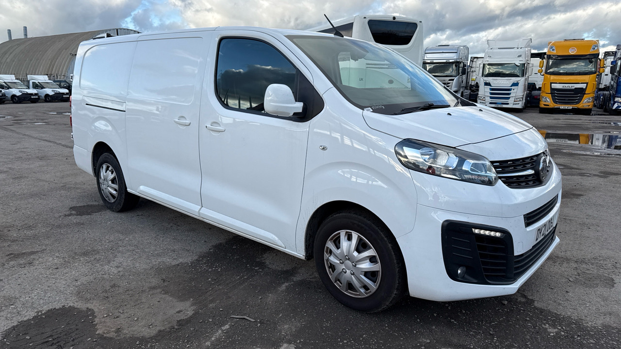 VAUXHALL VIVARO 2900 1.5d 100PS - Small van: picture 1 VAUXHALL VIVARO 2900 1.5d 100PS - Small van: picture 1