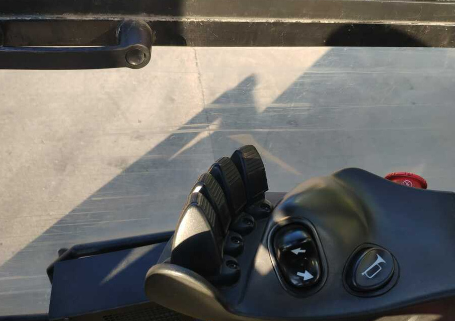 Electric forklift Yale ERP20VT: picture 6 Electric forklift Yale ERP20VT: picture 6