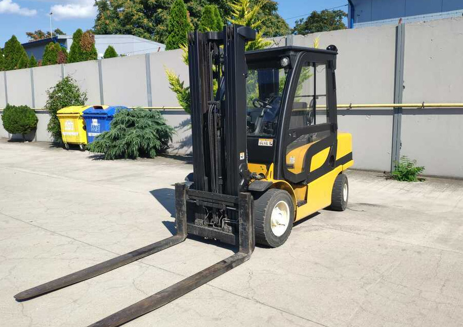 Yale GDP35VX - Diesel forklift: picture 1 Yale GDP35VX - Diesel forklift: picture 1