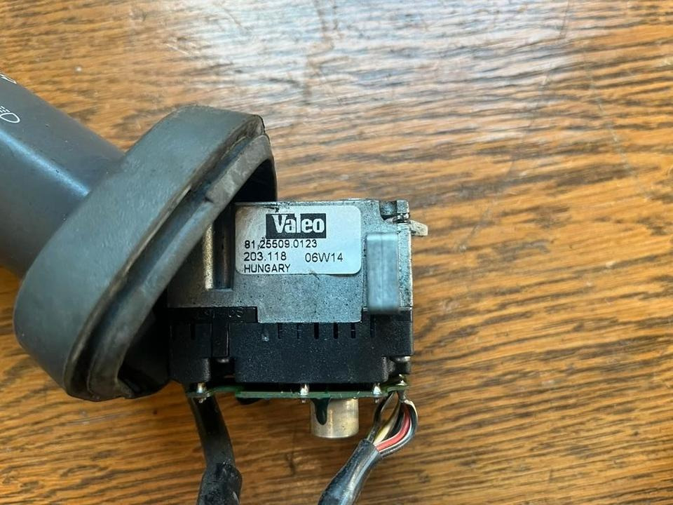 MAN Lenkstockschalter, Schalter, Schalhebel 81255090123 - Steering column switch for Truck: picture 2 MAN Lenkstockschalter, Schalter, Schalhebel 81255090123 - Steering column switch for Truck: picture 2