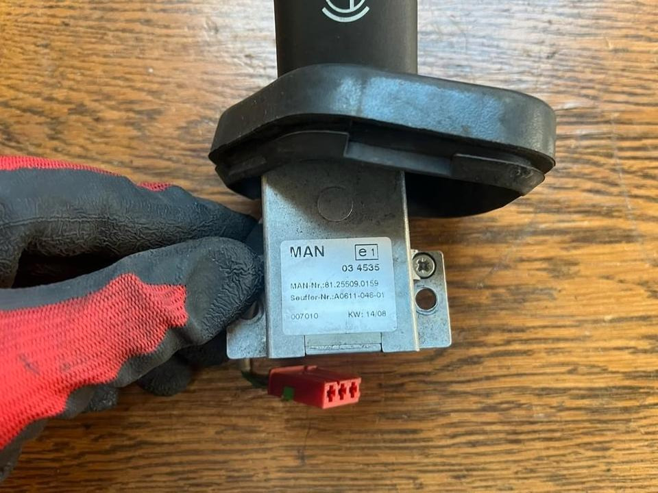 MAN Lenkstockschalter, Schalter, Schalhebel 81255090159 - Steering column switch for Truck: picture 2 MAN Lenkstockschalter, Schalter, Schalhebel 81255090159 - Steering column switch for Truck: picture 2