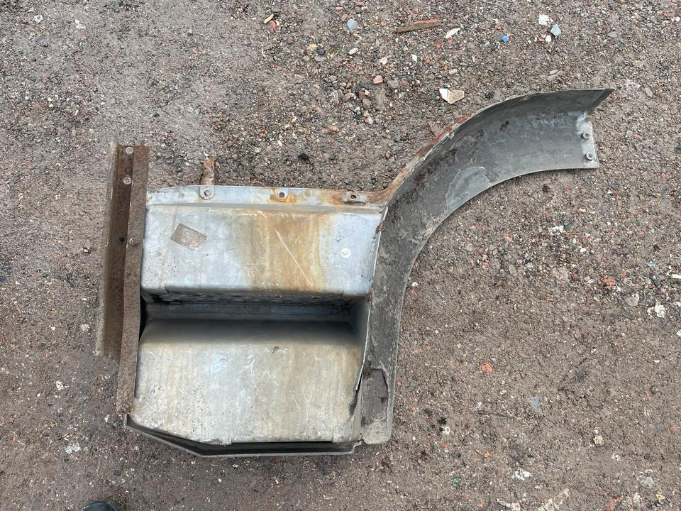 Mercedes ATEGO 12TN Einstieg Rechts Kotflügel - Footstep for Truck: picture 3 Mercedes ATEGO 12TN Einstieg Rechts Kotflügel - Footstep for Truck: picture 3