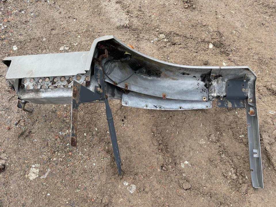 Mercedes AXOR Einstieg Links Kotflügel - Footstep for Truck: picture 3 Mercedes AXOR Einstieg Links Kotflügel - Footstep for Truck: picture 3