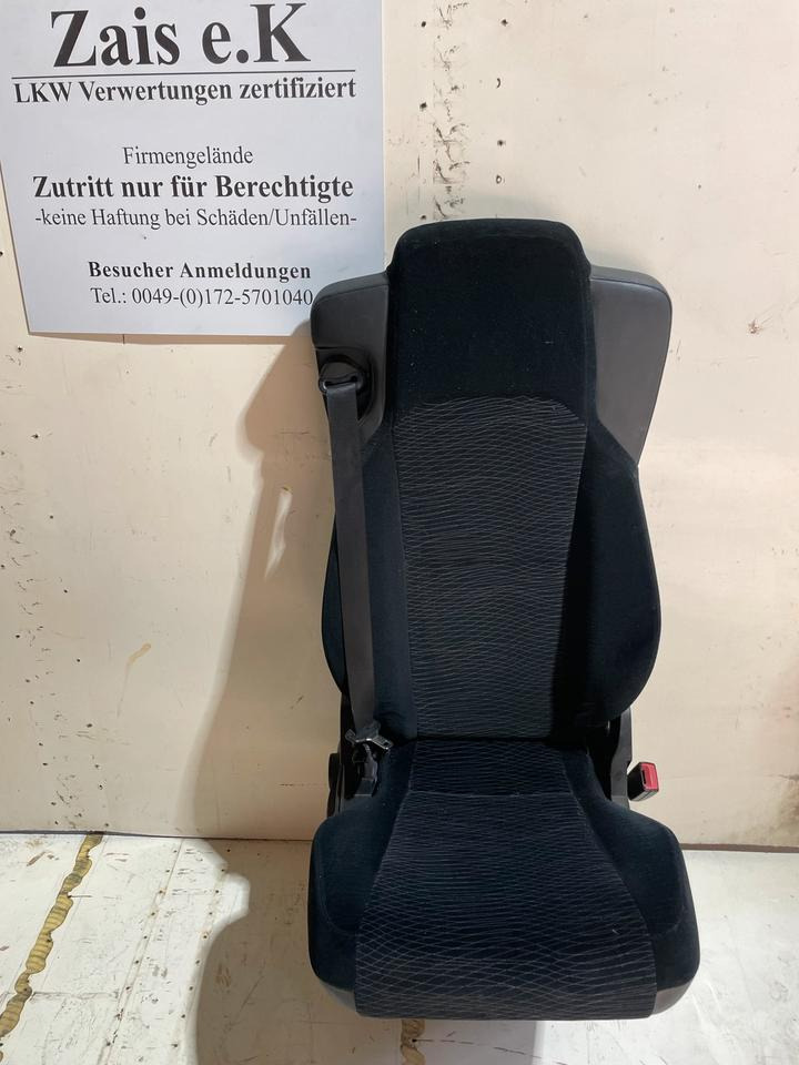 Mercedes Actros MP4 Beifahrersitz A9609103703 - Seat for Truck: picture 1 Mercedes Actros MP4 Beifahrersitz A9609103703 - Seat for Truck: picture 1