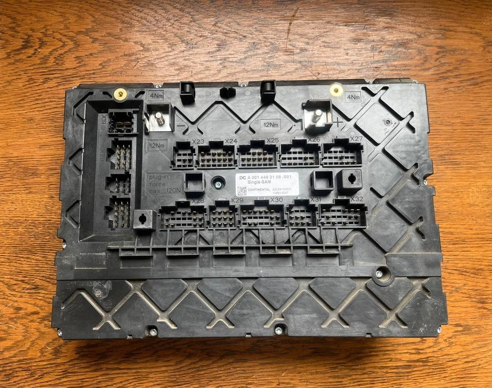 Mercedes Actros MP4 Continental Sicherungskasten A0014463158 - Fuse for Truck: picture 3 Mercedes Actros MP4 Continental Sicherungskasten A0014463158 - Fuse for Truck: picture 3