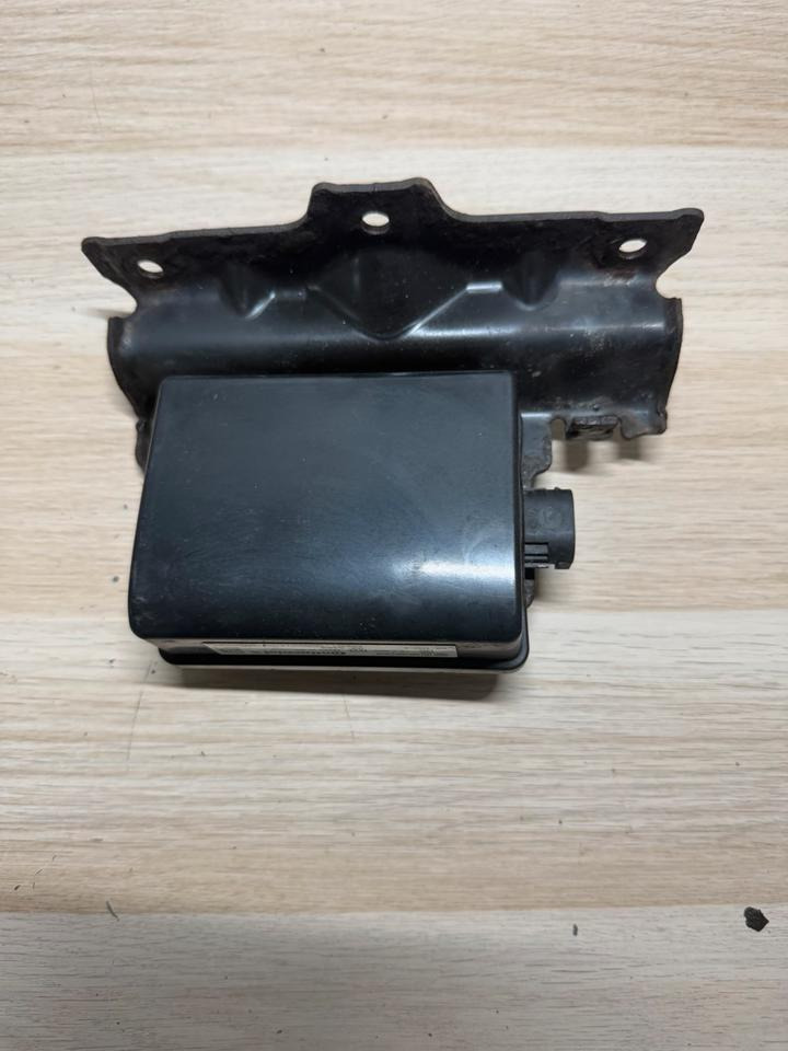 Mercedes Actros MP4 Radarsensor A0004461649 - Sensor for Truck: picture 2 Mercedes Actros MP4 Radarsensor A0004461649 - Sensor for Truck: picture 2