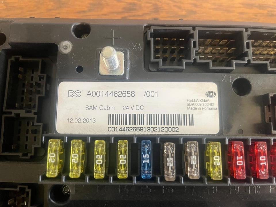Mercedes Actros MP4 SAM Cabin Sicherungskasten A0014462658 - Fuse for Truck: picture 3 Mercedes Actros MP4 SAM Cabin Sicherungskasten A0014462658 - Fuse for Truck: picture 3