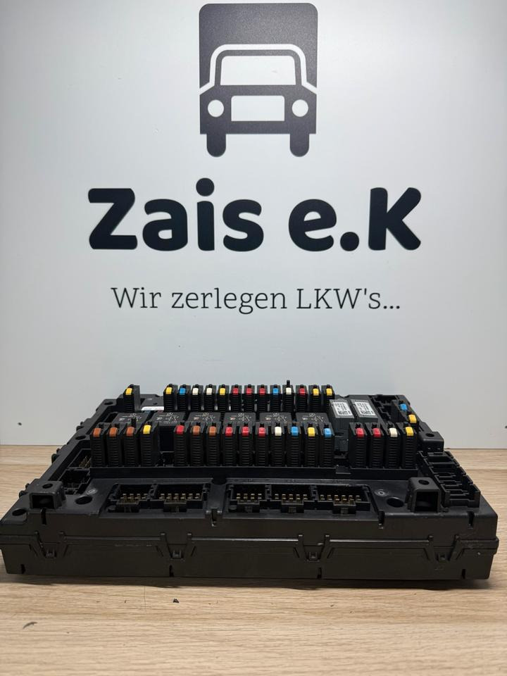 Mercedes Actros MP4 SAM Cabin Sicherungskasten A0014462758 - Fuse: picture 1 Mercedes Actros MP4 SAM Cabin Sicherungskasten A0014462758 - Fuse: picture 1