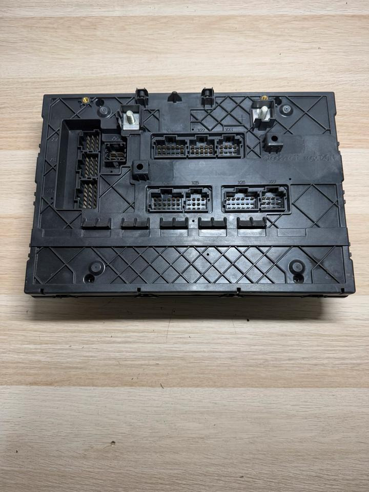 Mercedes Actros MP4 Sicherungskasten A0014462458 - Fuse: picture 4 Mercedes Actros MP4 Sicherungskasten A0014462458 - Fuse: picture 4