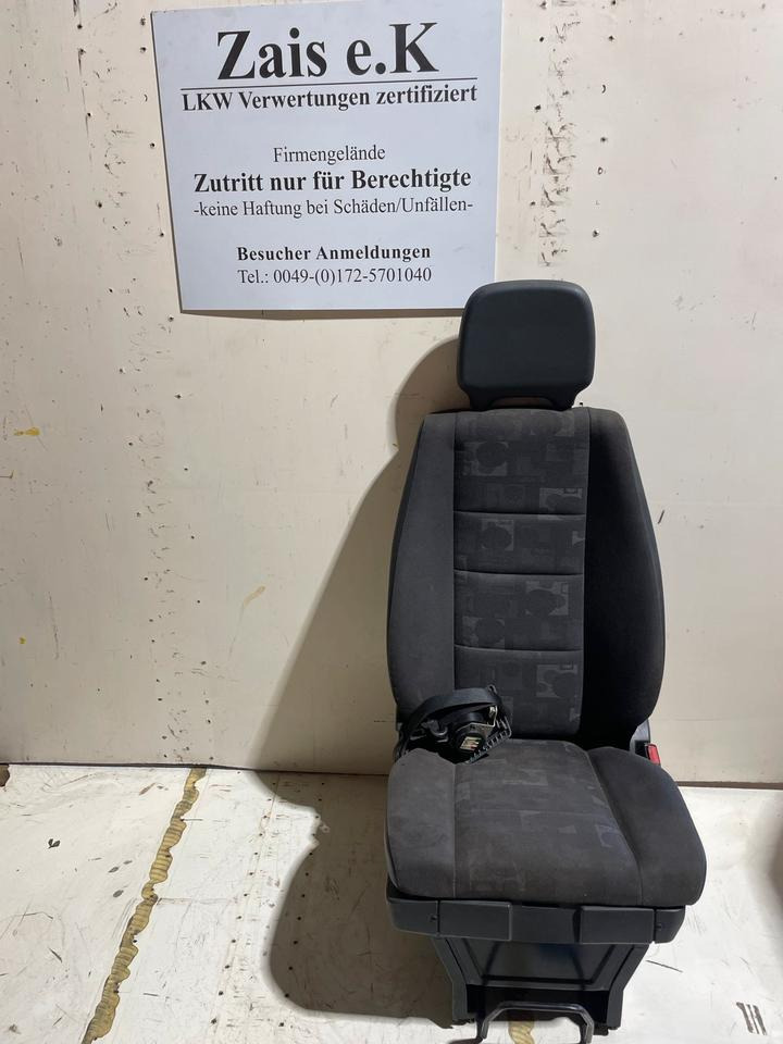 Mercedes Atego 2 Beifahrersitz - Seat for Truck: picture 1 Mercedes Atego 2 Beifahrersitz - Seat for Truck: picture 1