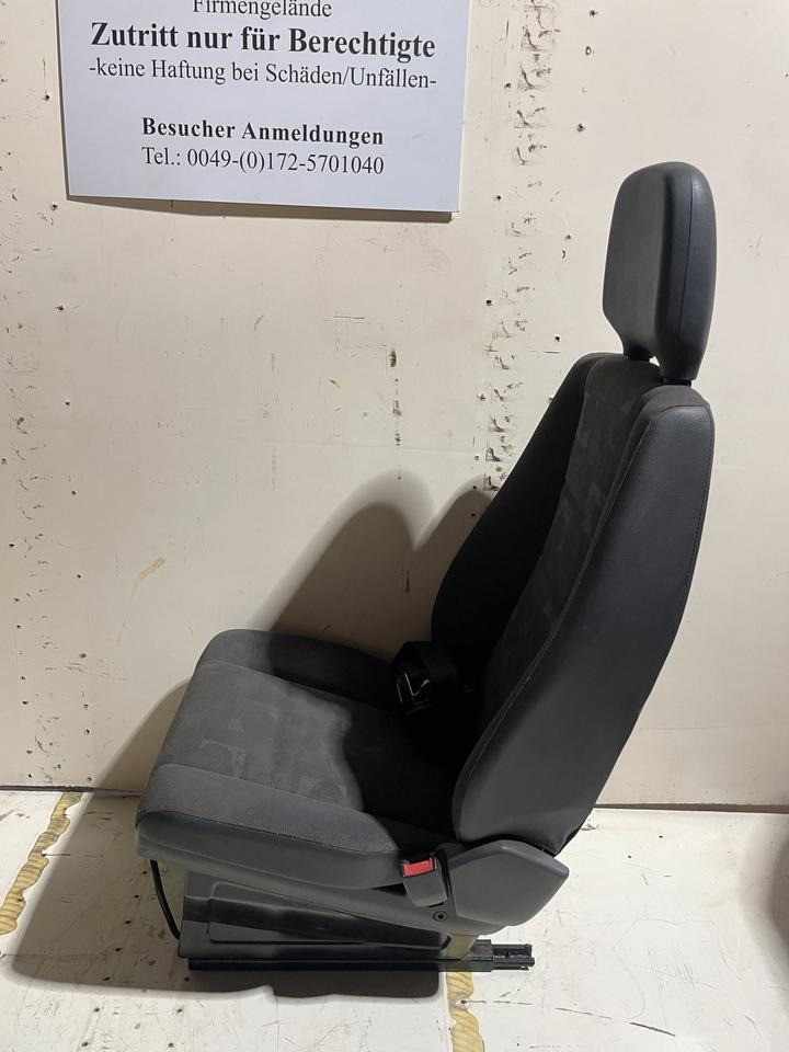 Mercedes Atego 2 Beifahrersitz - Seat for Truck: picture 2 Mercedes Atego 2 Beifahrersitz - Seat for Truck: picture 2