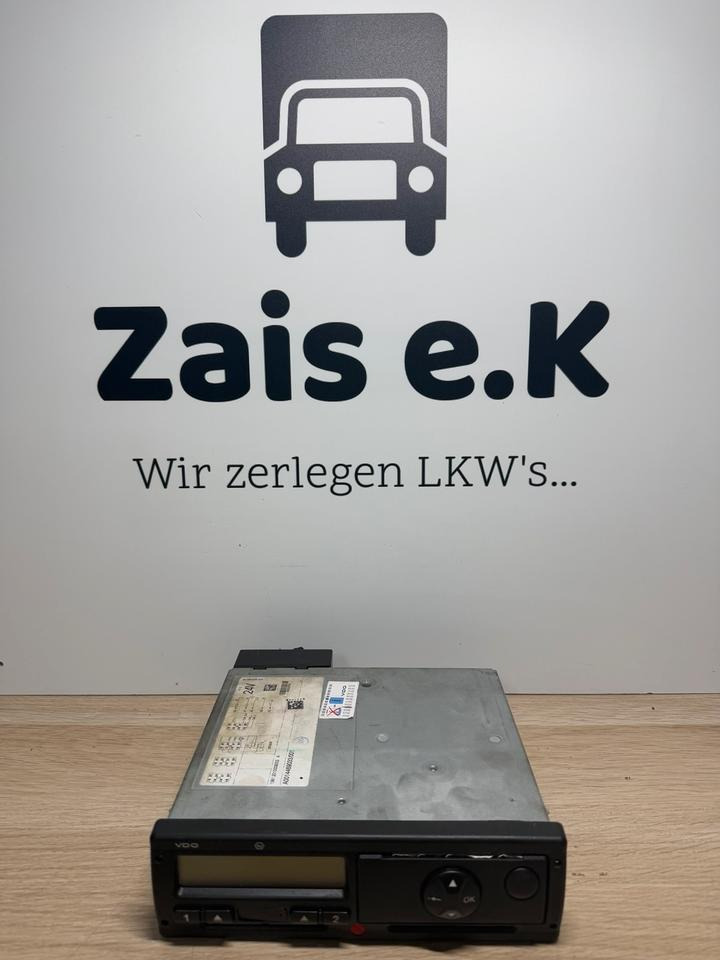 Mercedes Benz Actros MP4 VDO Tachograph A0014469033 - Tachograph: picture 1 Mercedes Benz Actros MP4 VDO Tachograph A0014469033 - Tachograph: picture 1