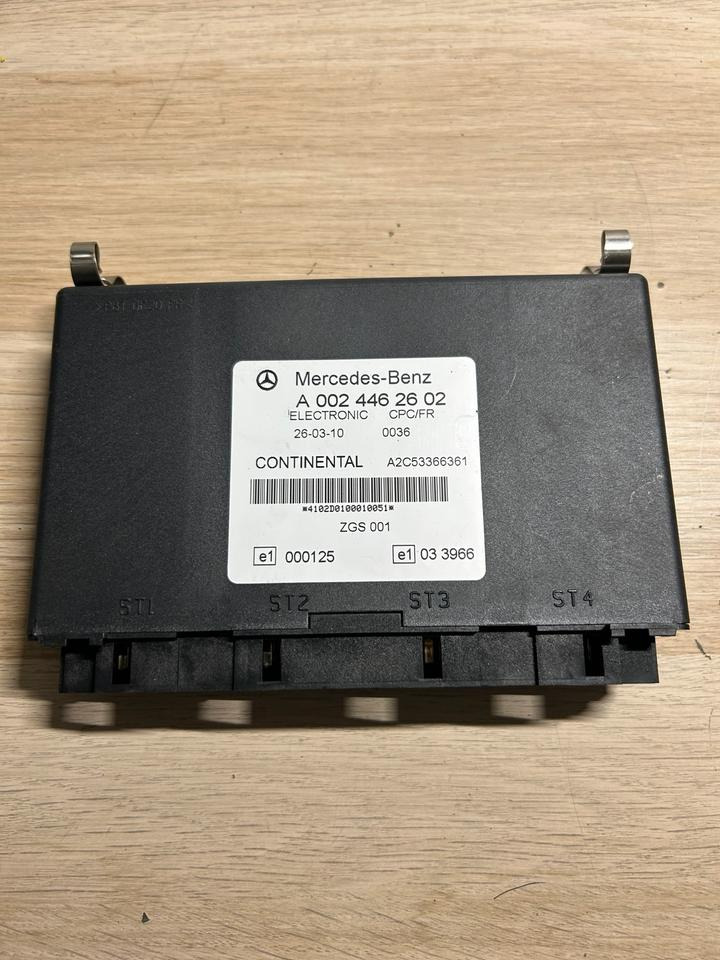 Mercedes VDO Elektronik CPC FR Steuergerät A0024462602 - ECU for Truck: picture 2 Mercedes VDO Elektronik CPC FR Steuergerät A0024462602 - ECU for Truck: picture 2