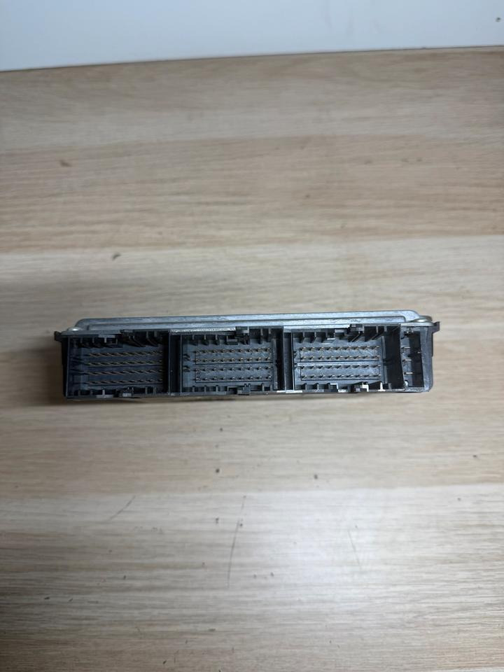 SCANIA COO E30 Steuergerät 1856018 - ECU for Truck: picture 4 SCANIA COO E30 Steuergerät 1856018 - ECU for Truck: picture 4