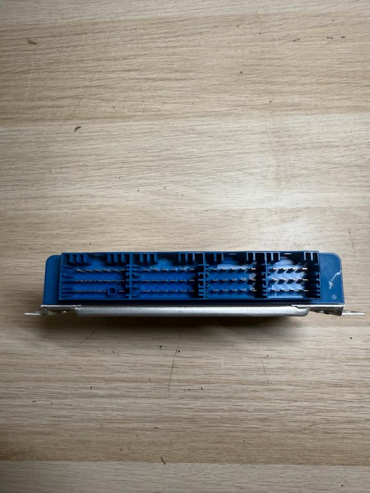 SCANIA KNORR-BREMSE EBS Steuergerät 0486106065 - ECU for Truck: picture 4 SCANIA KNORR-BREMSE EBS Steuergerät 0486106065 - ECU for Truck: picture 4