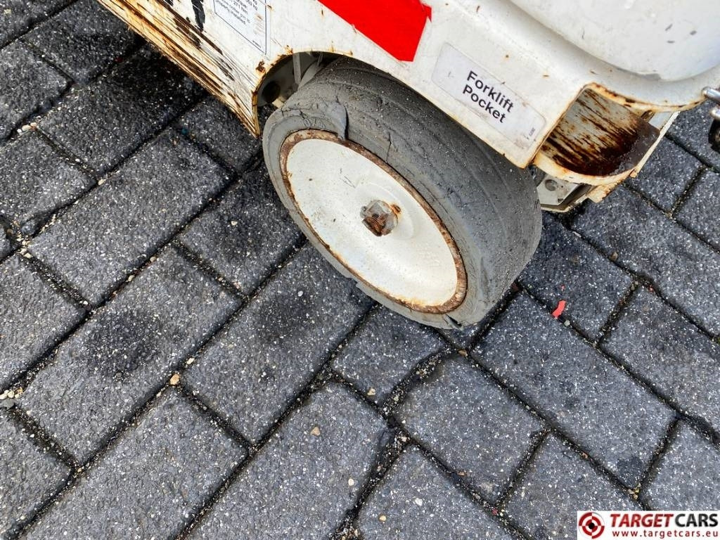 Vertical mast lift Genie GR-20 RunAbout Electric Vertical Mast Lift 802cm: picture 24 Vertical mast lift Genie GR-20 RunAbout Electric Vertical Mast Lift 802cm: picture 24