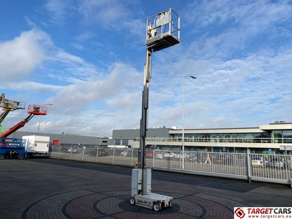 Vertical mast lift Genie GR-20 RunAbout Electric Vertical Mast Lift 802cm: picture 7 Vertical mast lift Genie GR-20 RunAbout Electric Vertical Mast Lift 802cm: picture 7