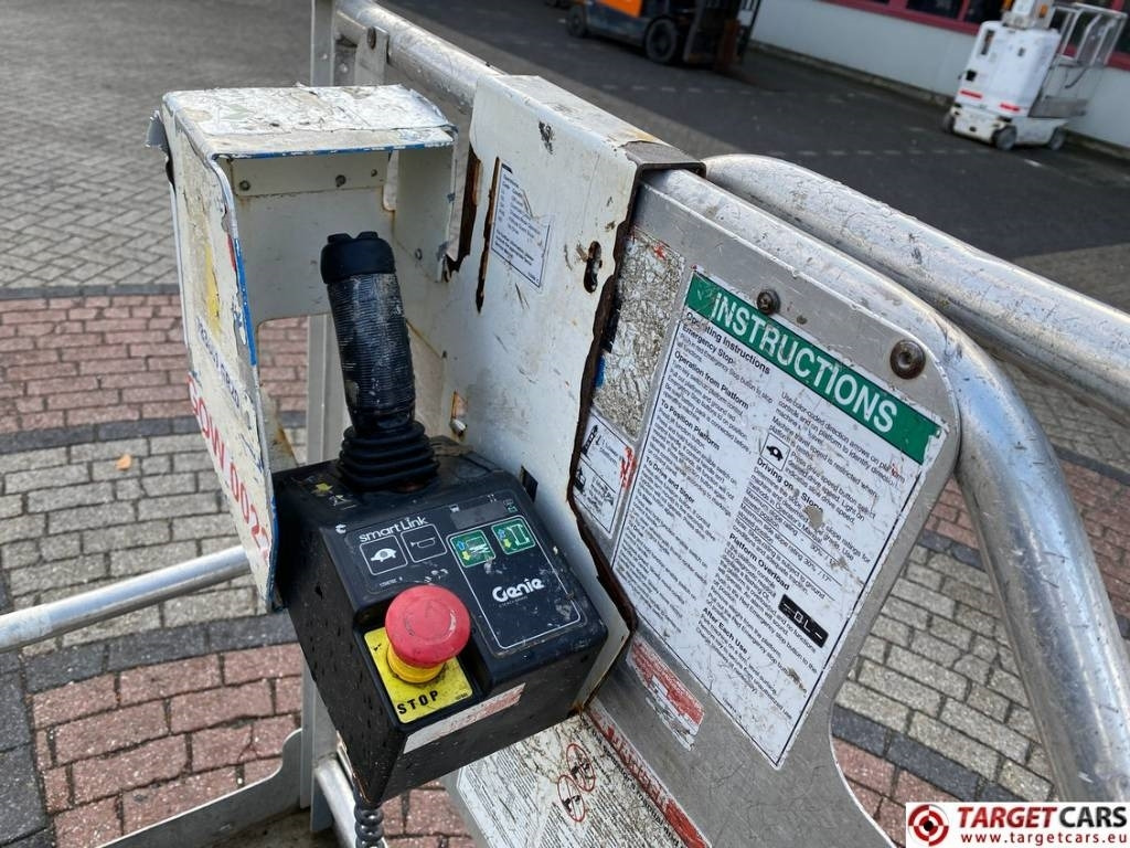 Vertical mast lift Genie GR-20 RunAbout Electric Vertical Mast Lift 802cm: picture 9 Vertical mast lift Genie GR-20 RunAbout Electric Vertical Mast Lift 802cm: picture 9