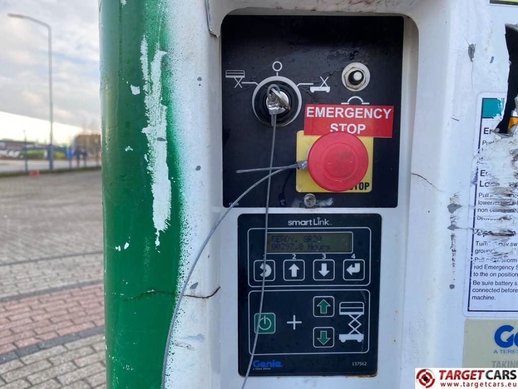 Vertical mast lift Genie GR-20 RunAbout Electric Vertical Mast Lift 802cm: picture 11 Vertical mast lift Genie GR-20 RunAbout Electric Vertical Mast Lift 802cm: picture 11