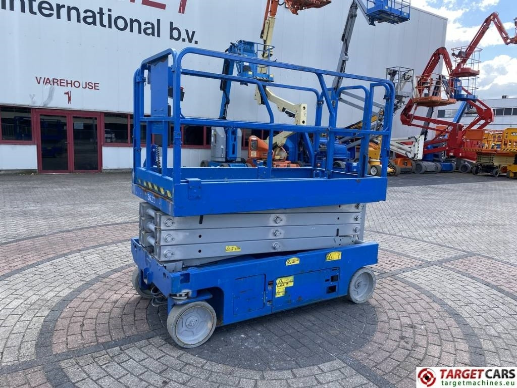 Genie GS-2646 Electric Scissor Work Lift 992cm - Scissor lift: picture 1 Genie GS-2646 Electric Scissor Work Lift 992cm - Scissor lift: picture 1