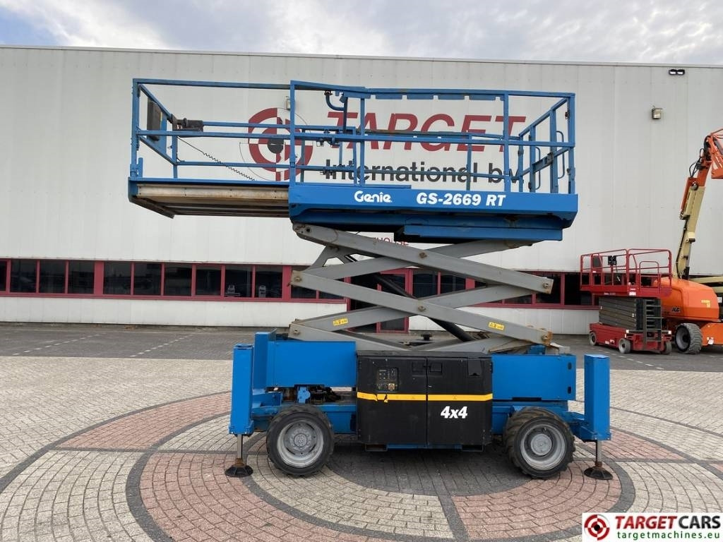 Genie GS-2669RT Diesel 4x4 Scissor Work Lift 1000cm  - Scissor lift: picture 5 Genie GS-2669RT Diesel 4x4 Scissor Work Lift 1000cm  - Scissor lift: picture 5
