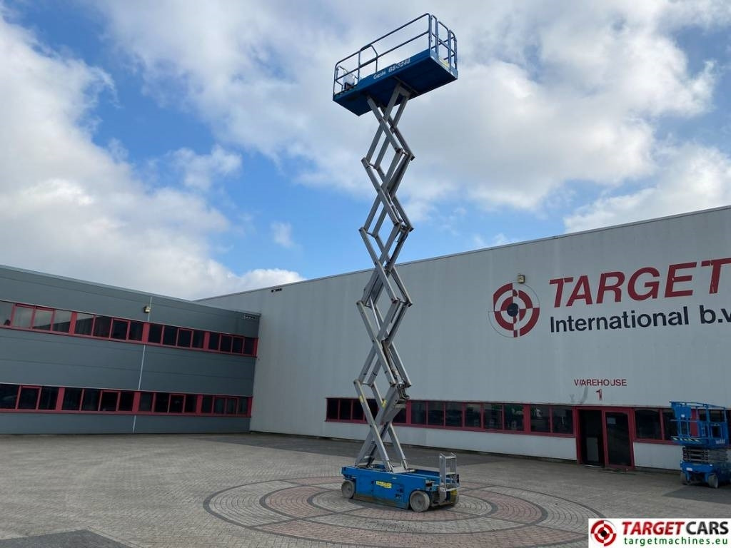 Scissor lift Genie GS-3246 Electric Scissor Work Lift 1175cm: picture 6 Scissor lift Genie GS-3246 Electric Scissor Work Lift 1175cm: picture 6