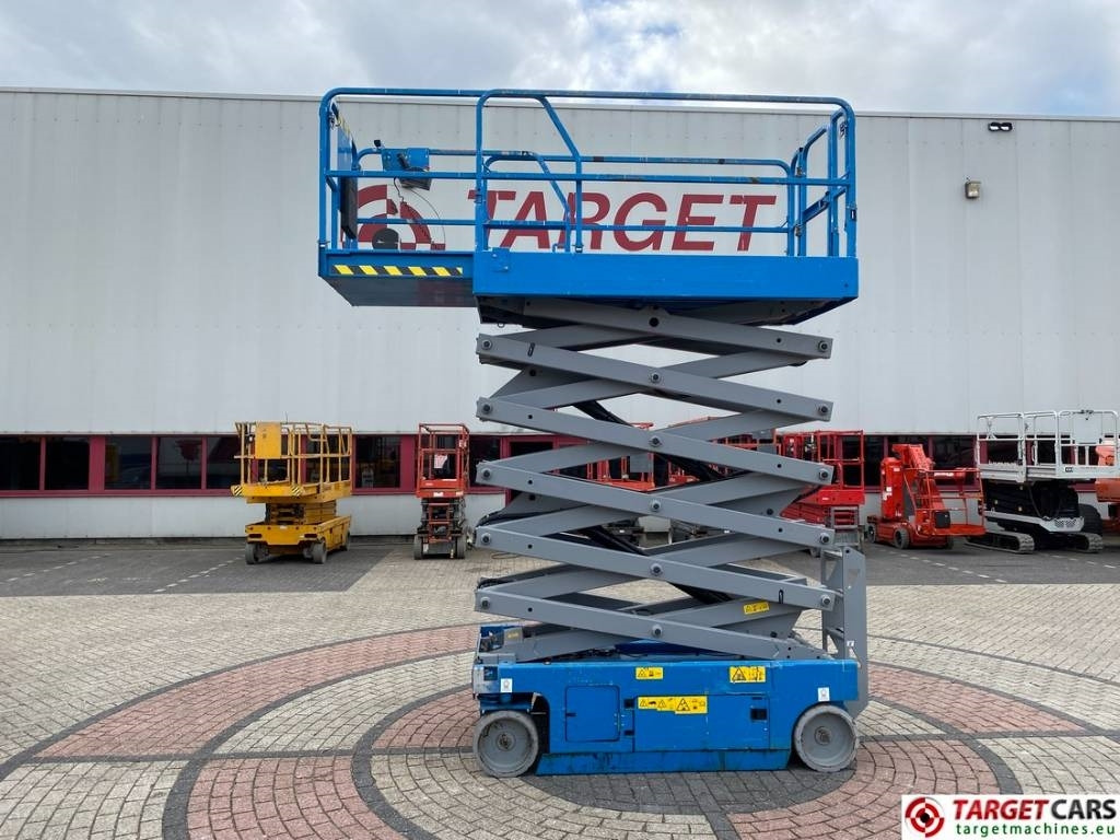 Genie GS-4047 Electric Scissor Work Lift 1389cm - Scissor lift: picture 5 Genie GS-4047 Electric Scissor Work Lift 1389cm - Scissor lift: picture 5