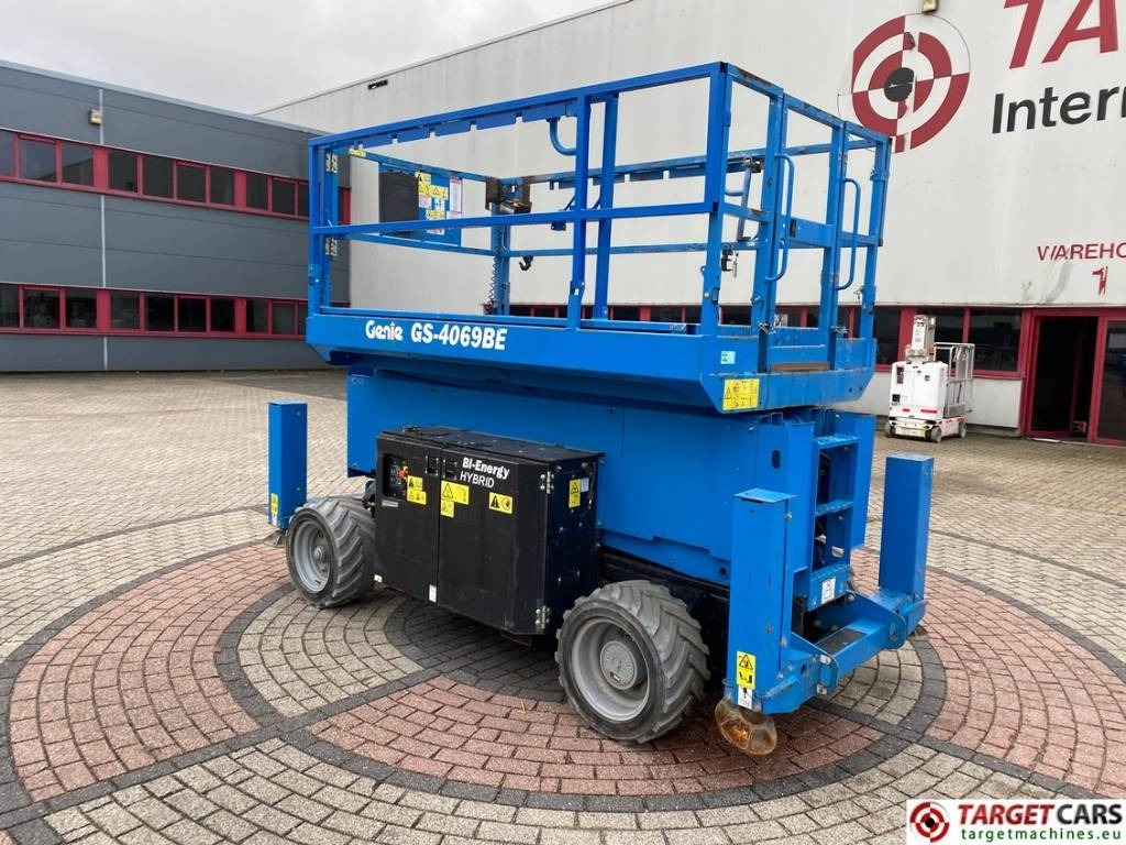 Genie GS-4069BE HyBrid Scissor Work Lift 1412cm - Scissor lift: picture 4 Genie GS-4069BE HyBrid Scissor Work Lift 1412cm - Scissor lift: picture 4