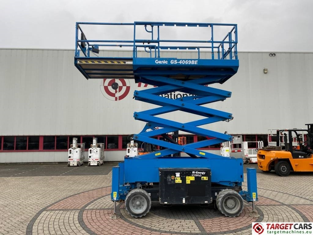 Genie GS-4069BE HyBrid Scissor Work Lift 1412cm - Scissor lift: picture 5 Genie GS-4069BE HyBrid Scissor Work Lift 1412cm - Scissor lift: picture 5