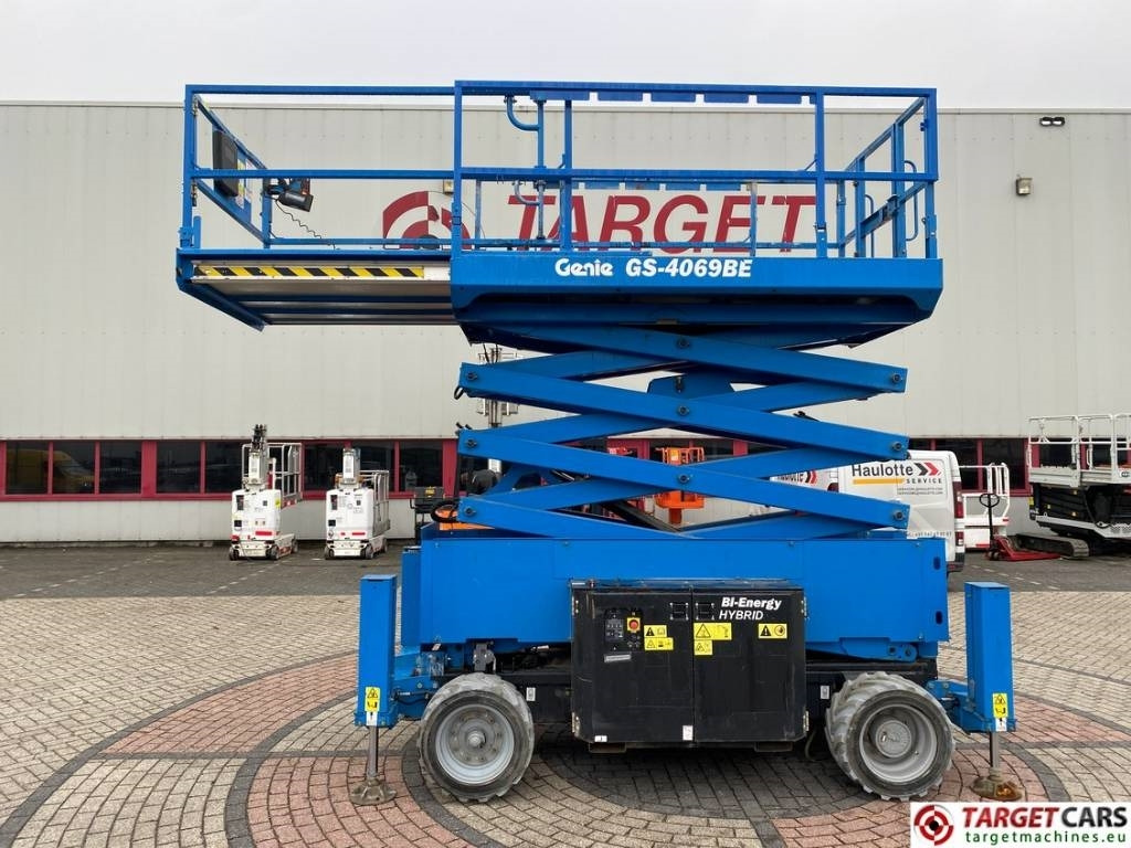 Genie GS-4069BE HyBrid Scissor Work Lift 1412cm - Scissor lift: picture 5 Genie GS-4069BE HyBrid Scissor Work Lift 1412cm - Scissor lift: picture 5