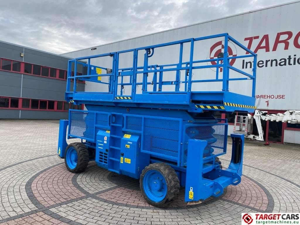 Genie GS-5390RT Diesel 4x4 Scissor Work Lift 1815cm - Scissor lift: picture 4 Genie GS-5390RT Diesel 4x4 Scissor Work Lift 1815cm - Scissor lift: picture 4