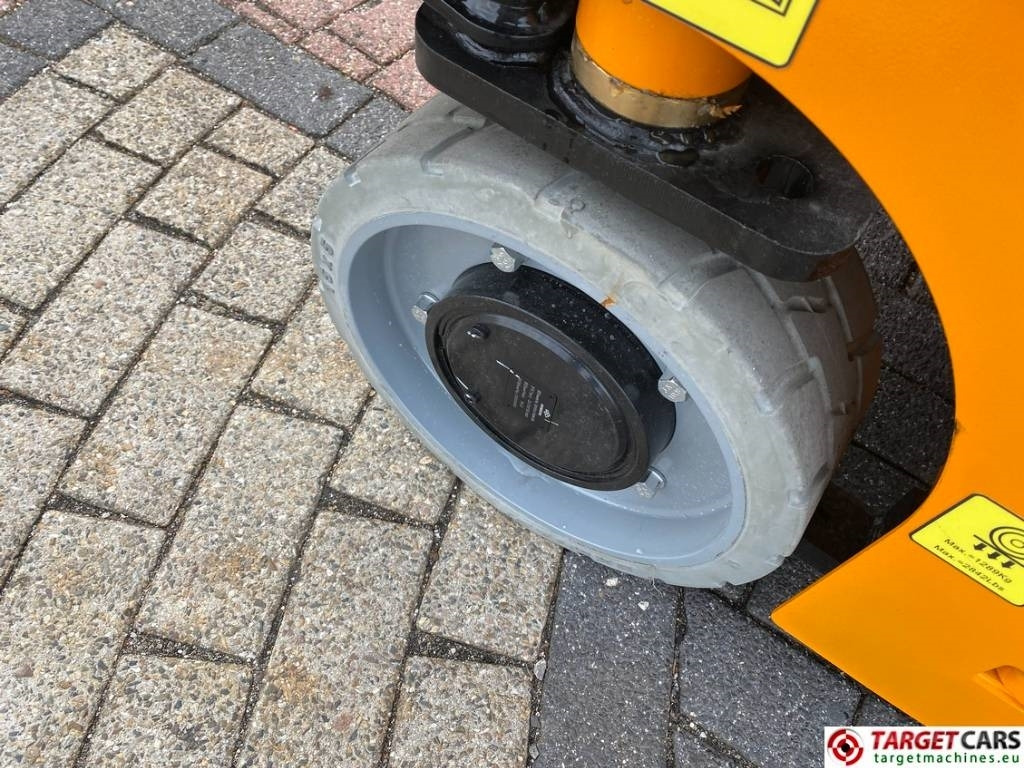 Leasing of Hangcha 160XENS Electric Scissor Work Lift 1570cm Hangcha 160XENS Electric Scissor Work Lift 1570cm: picture 21 Leasing of Hangcha 160XENS Electric Scissor Work Lift 1570cm Hangcha 160XENS Electric Scissor Work Lift 1570cm: picture 21