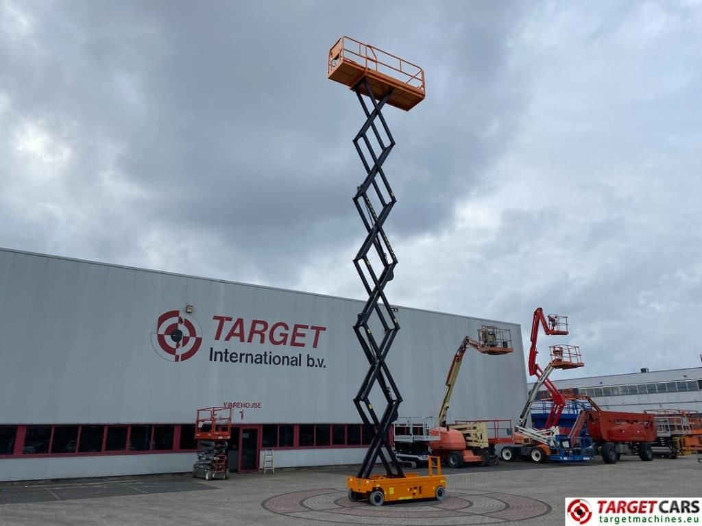 Leasing of Hangcha 160XENS Electric Scissor Work Lift 1570cm Hangcha 160XENS Electric Scissor Work Lift 1570cm: picture 6 Leasing of Hangcha 160XENS Electric Scissor Work Lift 1570cm Hangcha 160XENS Electric Scissor Work Lift 1570cm: picture 6