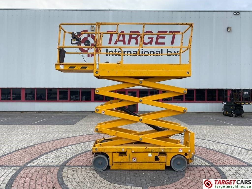 Haulotte Compact 10N Electric Scissor Work Lift 1000cm - Scissor lift: picture 5 Haulotte Compact 10N Electric Scissor Work Lift 1000cm - Scissor lift: picture 5