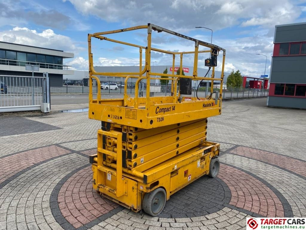 Haulotte Compact 14 Electric Scissor Work Lift 1385cm - Scissor lift: picture 3 Haulotte Compact 14 Electric Scissor Work Lift 1385cm - Scissor lift: picture 3