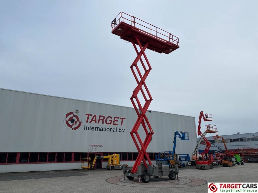 Scissor lift Haulotte H15SXL Diesel 4x4 Scissor Work Lift 1500cm: picture 6
