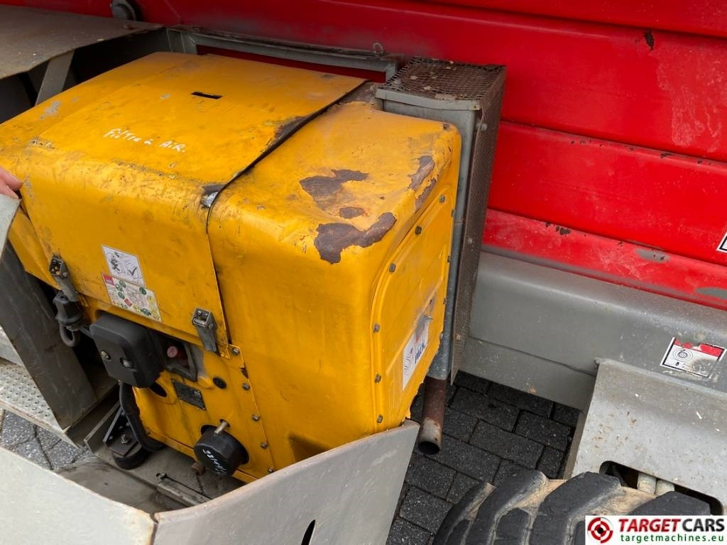 Scissor lift Haulotte H15SXL Diesel 4x4 Scissor Work Lift 1500cm: picture 15