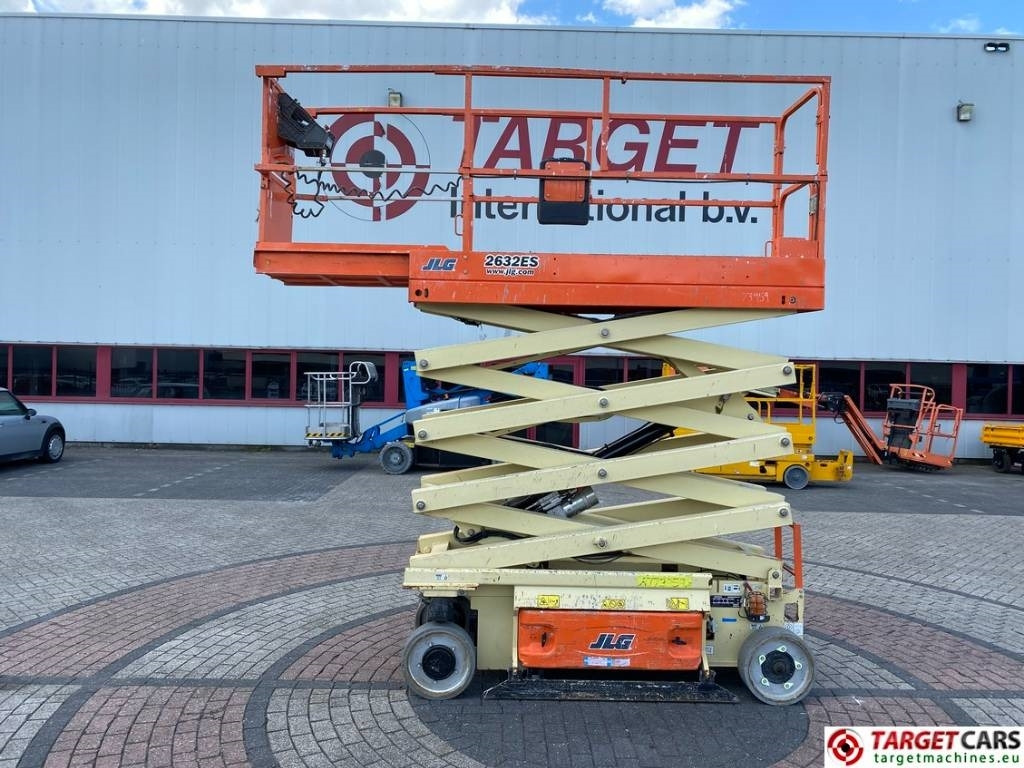 JLG 2632ES Electric Scissor Work Lift 977cm - Scissor lift: picture 5 JLG 2632ES Electric Scissor Work Lift 977cm - Scissor lift: picture 5