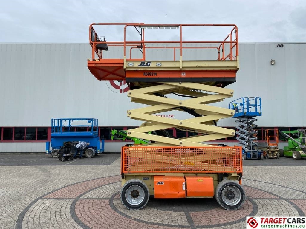 JLG 4069LE Electric Scissor Work Lift 1419cm - Scissor lift: picture 5 JLG 4069LE Electric Scissor Work Lift 1419cm - Scissor lift: picture 5