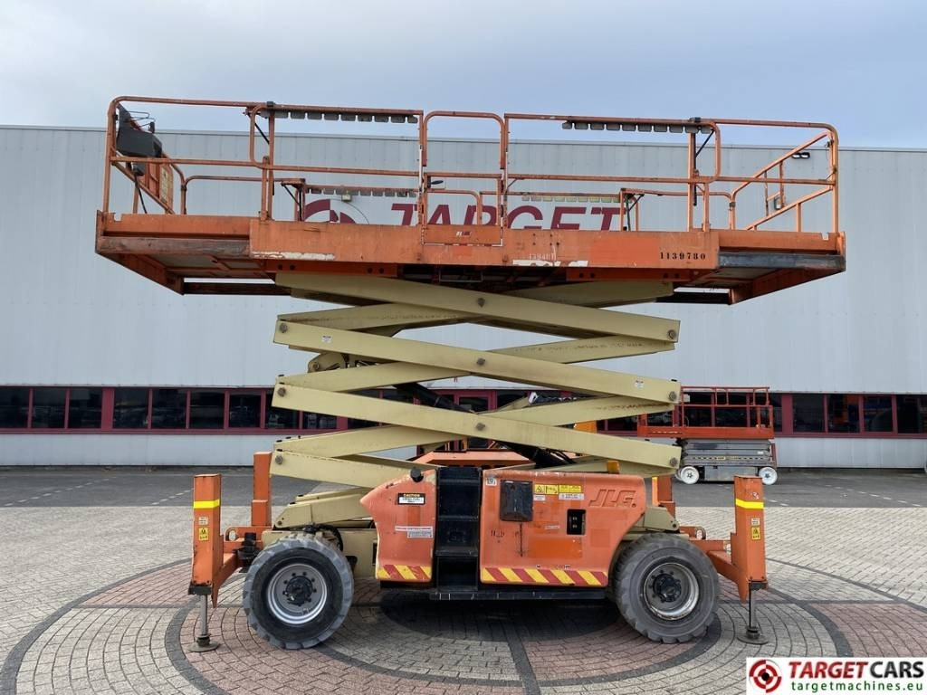 JLG 4394RT Diesel 4x4 Scissor Work Lift 1511cm - Scissor lift: picture 5 JLG 4394RT Diesel 4x4 Scissor Work Lift 1511cm - Scissor lift: picture 5